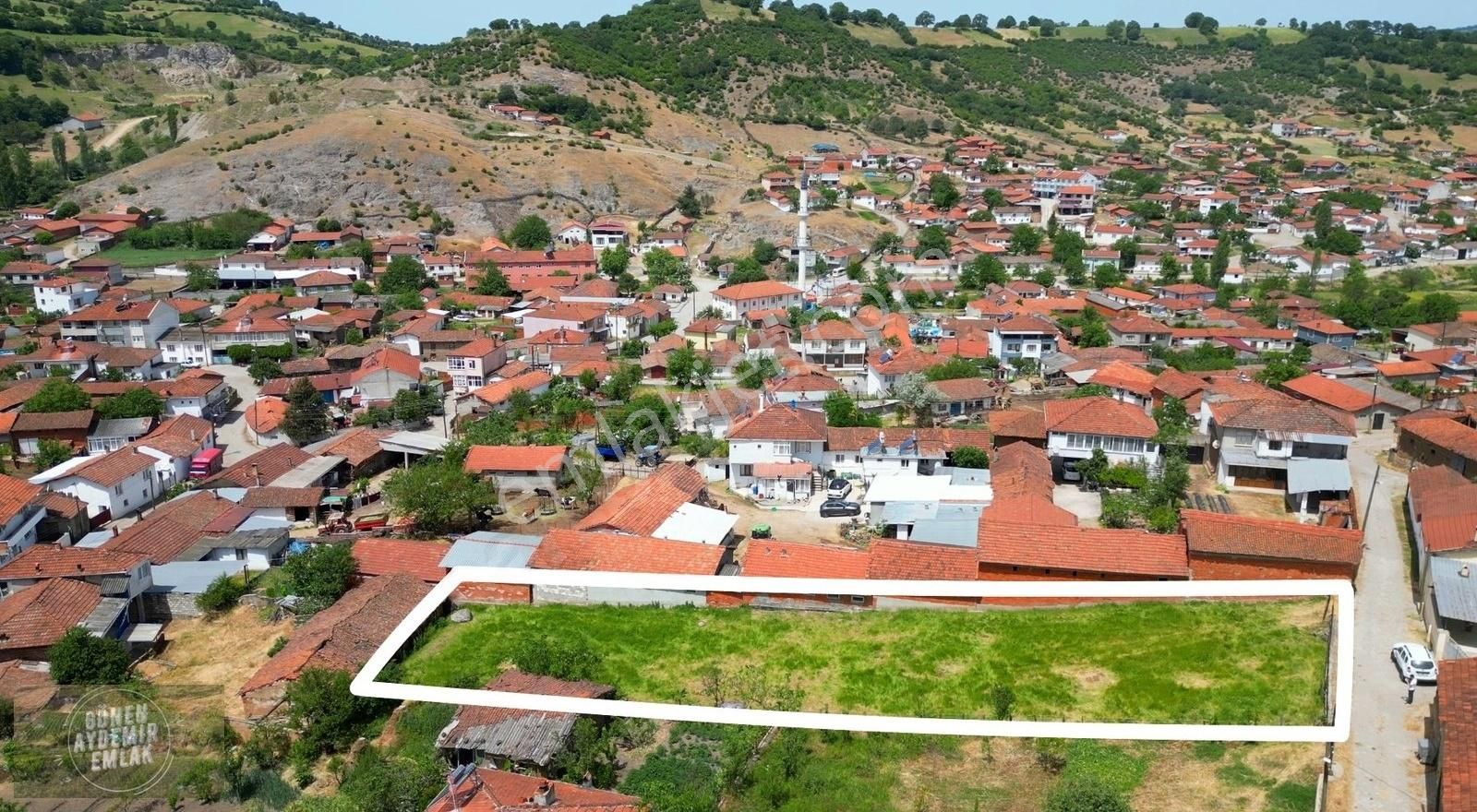 Balya'da Orman Ve Köy Manzaralı 1.083 M² İmarlı Arsa