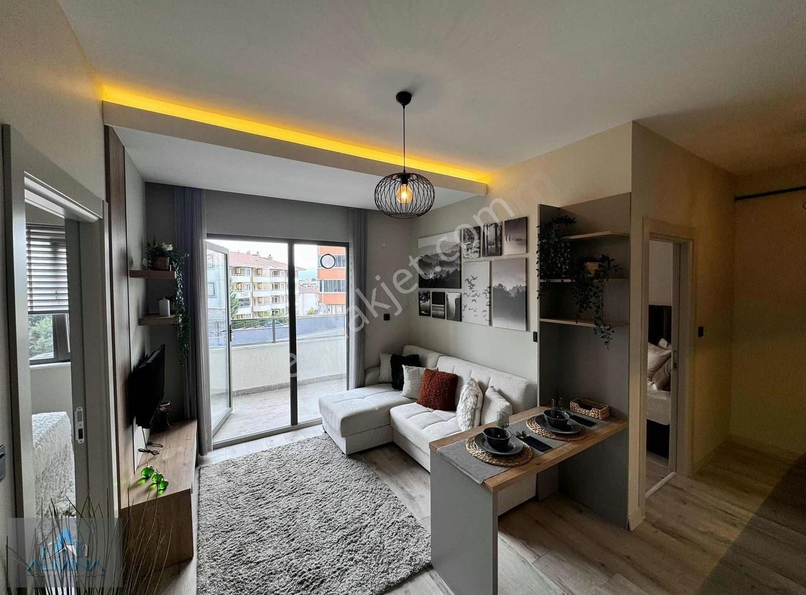 Almina'dan Sıfır Site İçi Merkezi Konumda Lüks Kiralık Daire