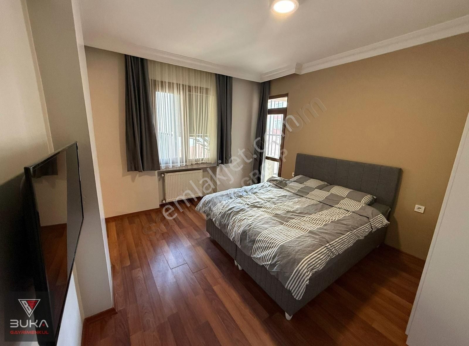 Bulgurlu Metroya Yürüme Mesafesinde Eşyalı 1+0 Kiralık Daire