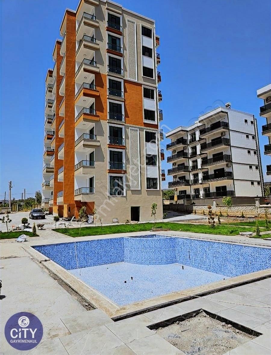 Erdemli Ayaş Denize 500 M Mesafede Site İçerisnde Satılık 2+1