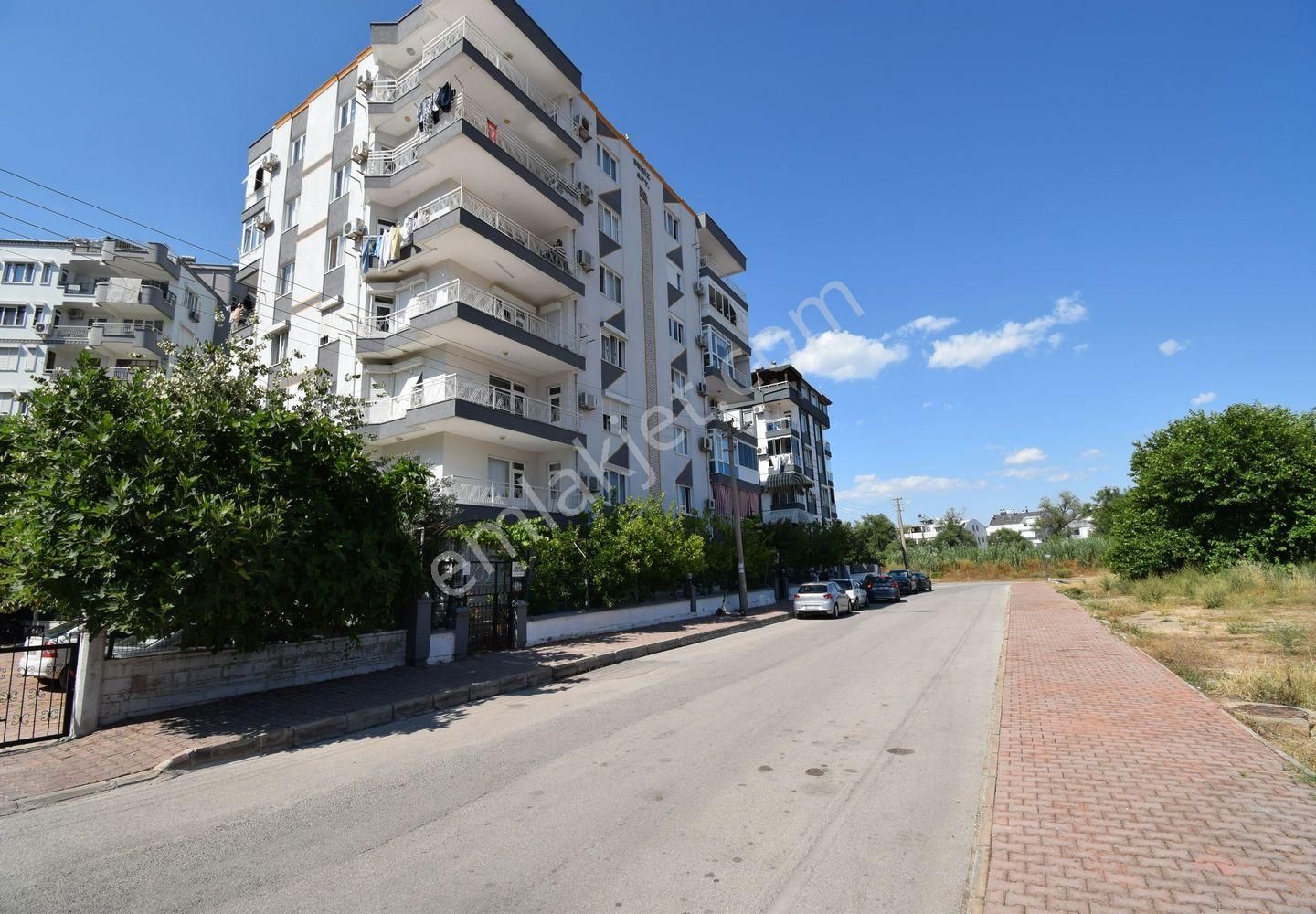 Lara Çağlayan Mah. Ebeveyn Banyolu Ferah 3+1 Fırsat Daire
