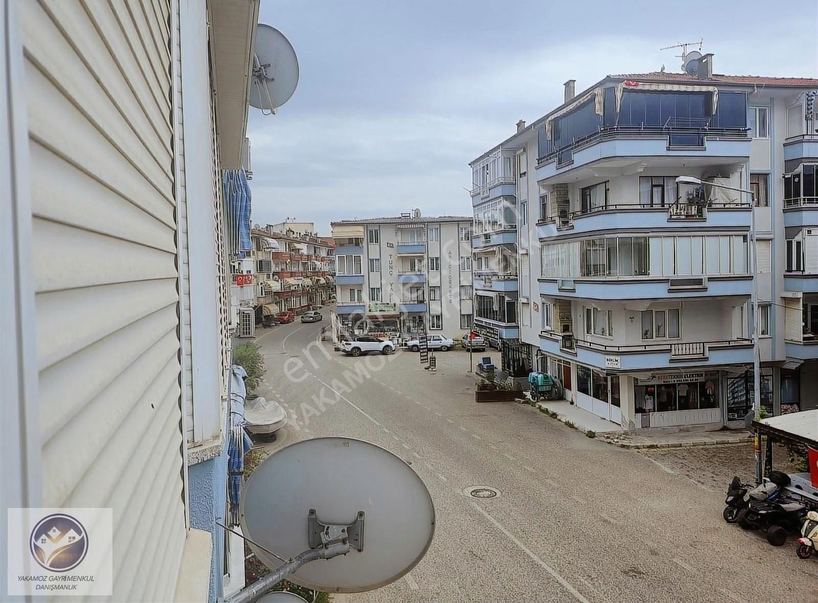 Yakamoz Emlak'tan Kumla'da Sezonluk Kiralık 2+1 Daire
