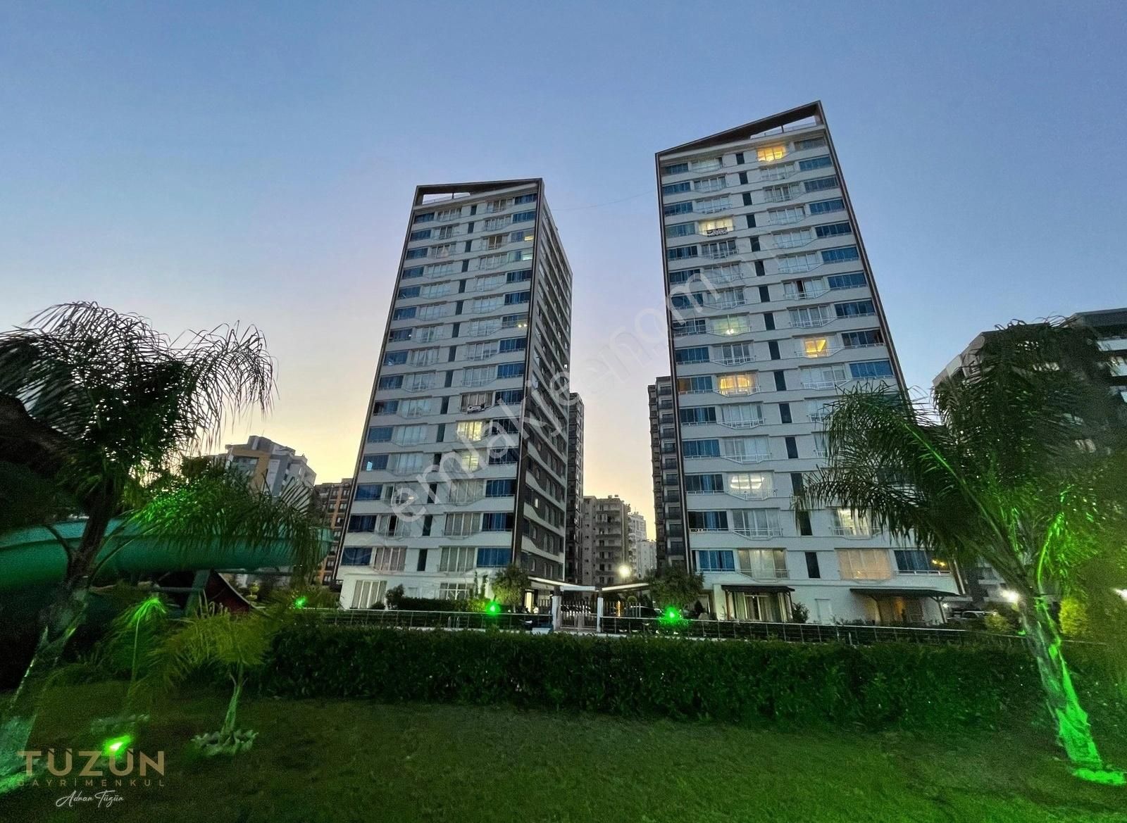 Tüzün'den Jasminpark Sitesinde 3.5+1 Lüks Satılık Daire