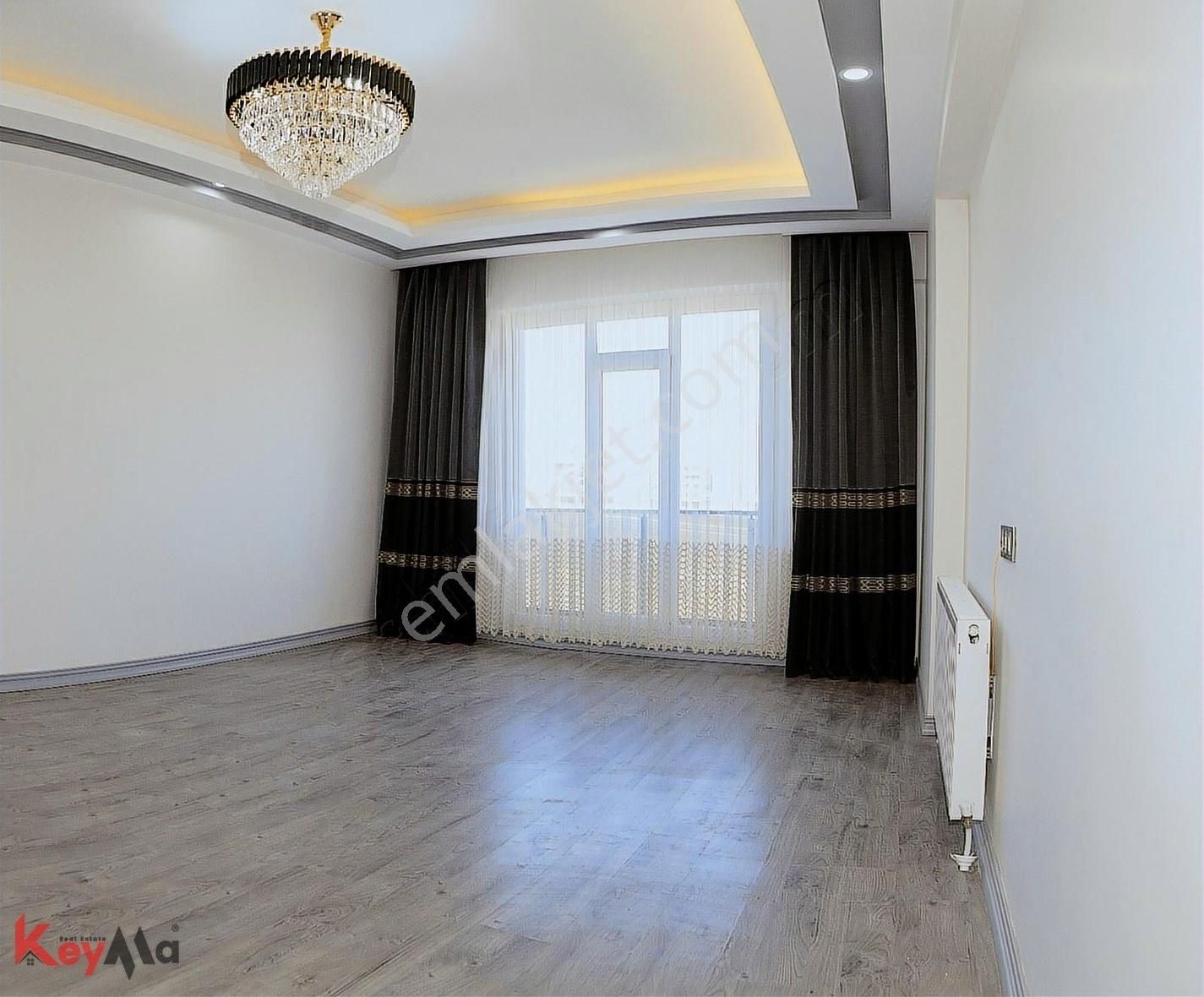 Merkezi Konumda Kiracılı Satılık Daire Kaçmaz
