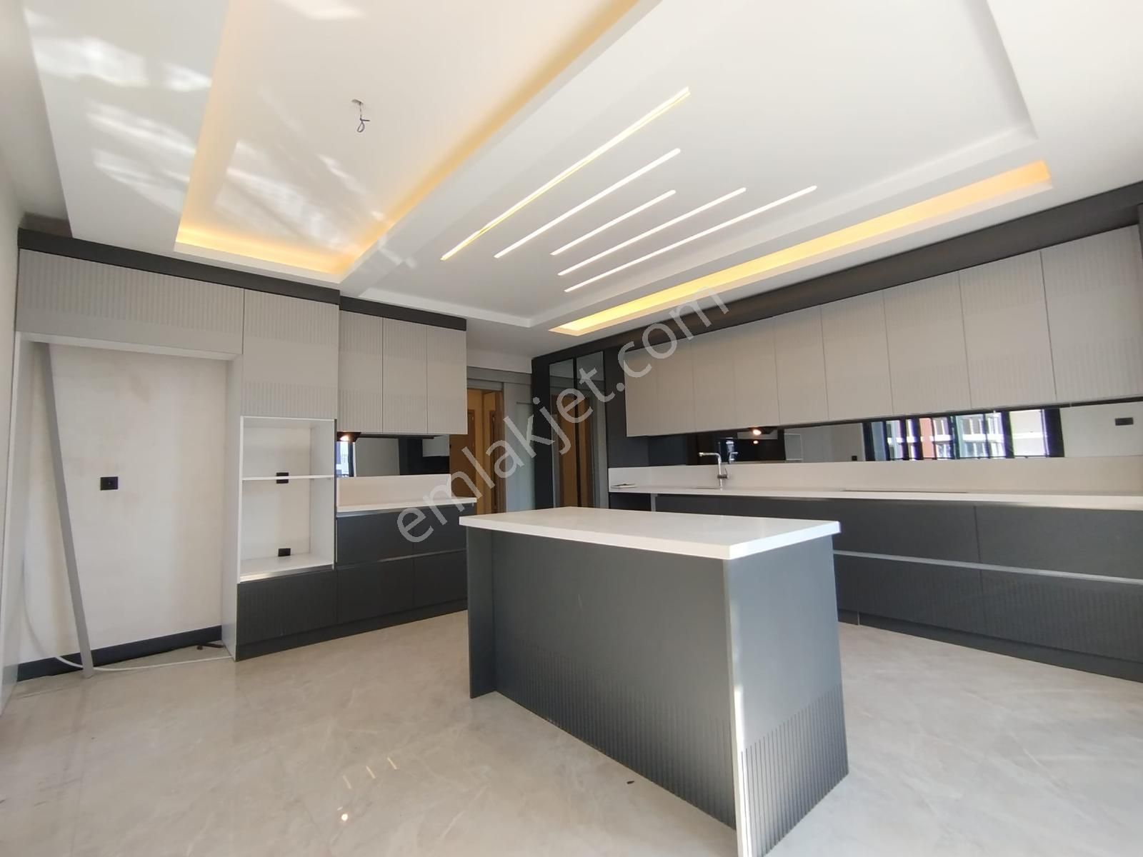 Ovacık Merkezinde Ada Murfaklı 4+1 Sosyal Donatılı Site Daire! - Görsel 4