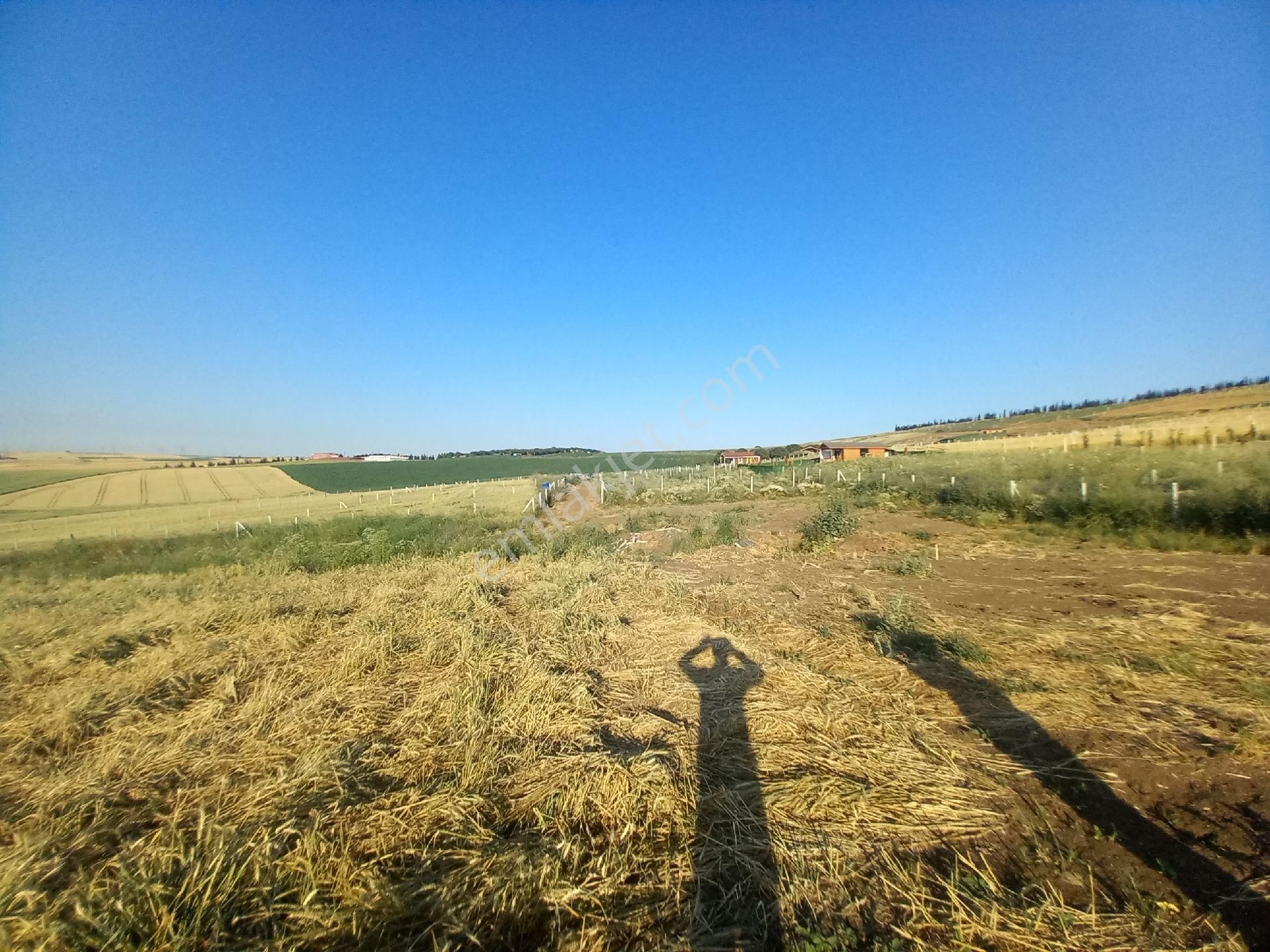 Çeşmeli Mh Satılık 300 M2 Arsa