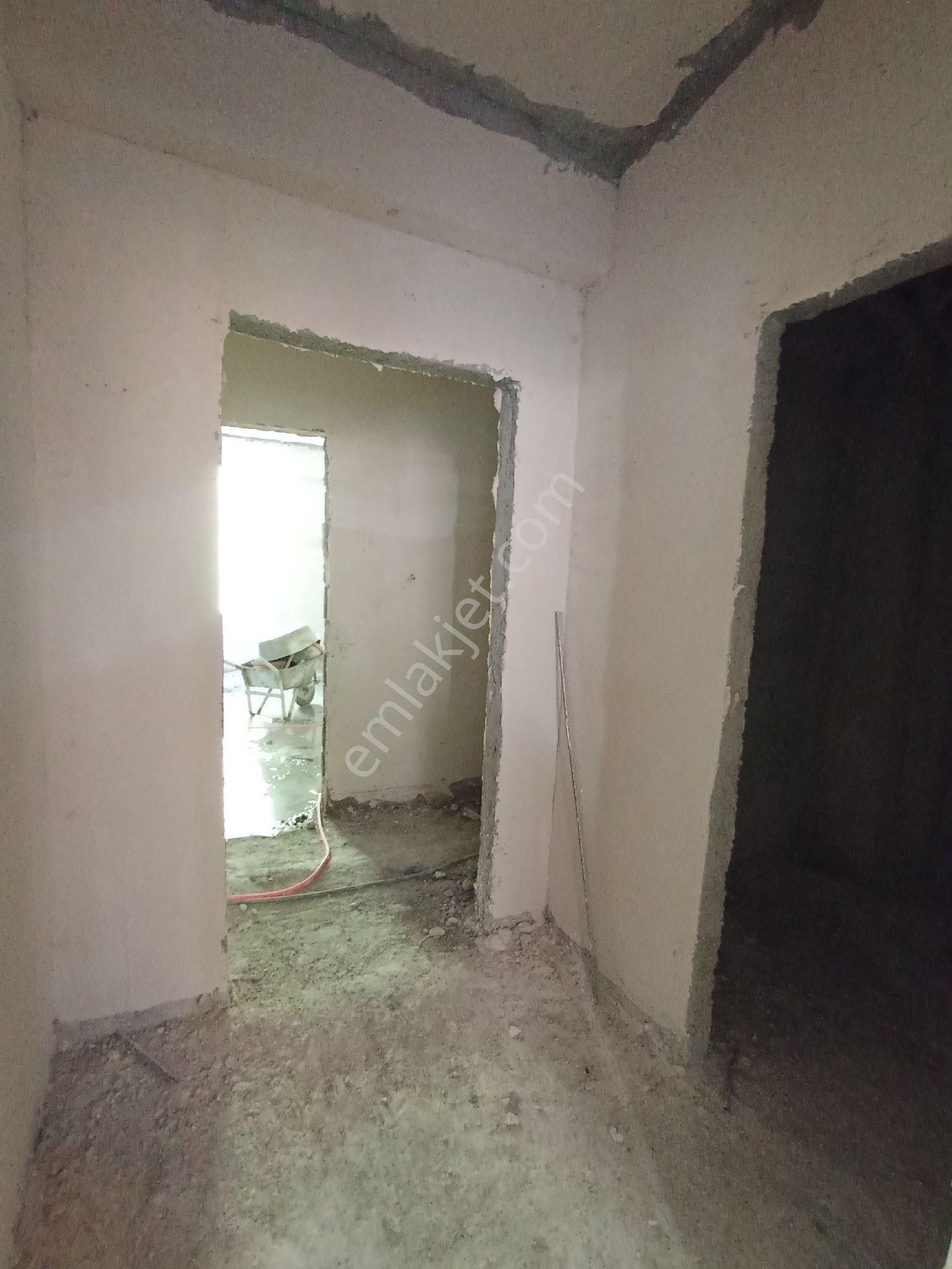 Acı Gayrimenkul De Süper Uygun 1+1 İskanlı Daire