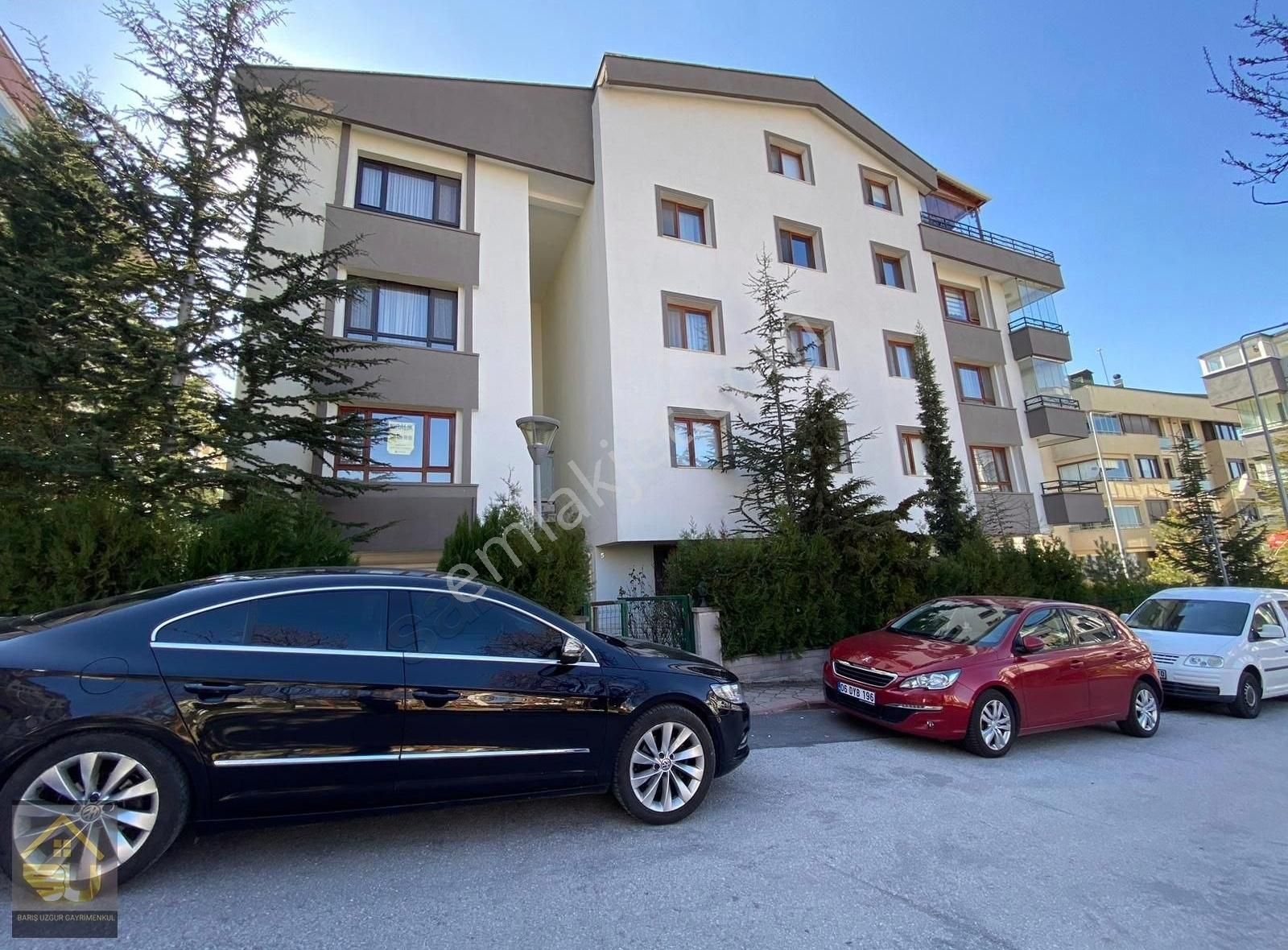 Kırkkonaklar 350sokak 1.katta Asansörlü 2+1 Kiralık