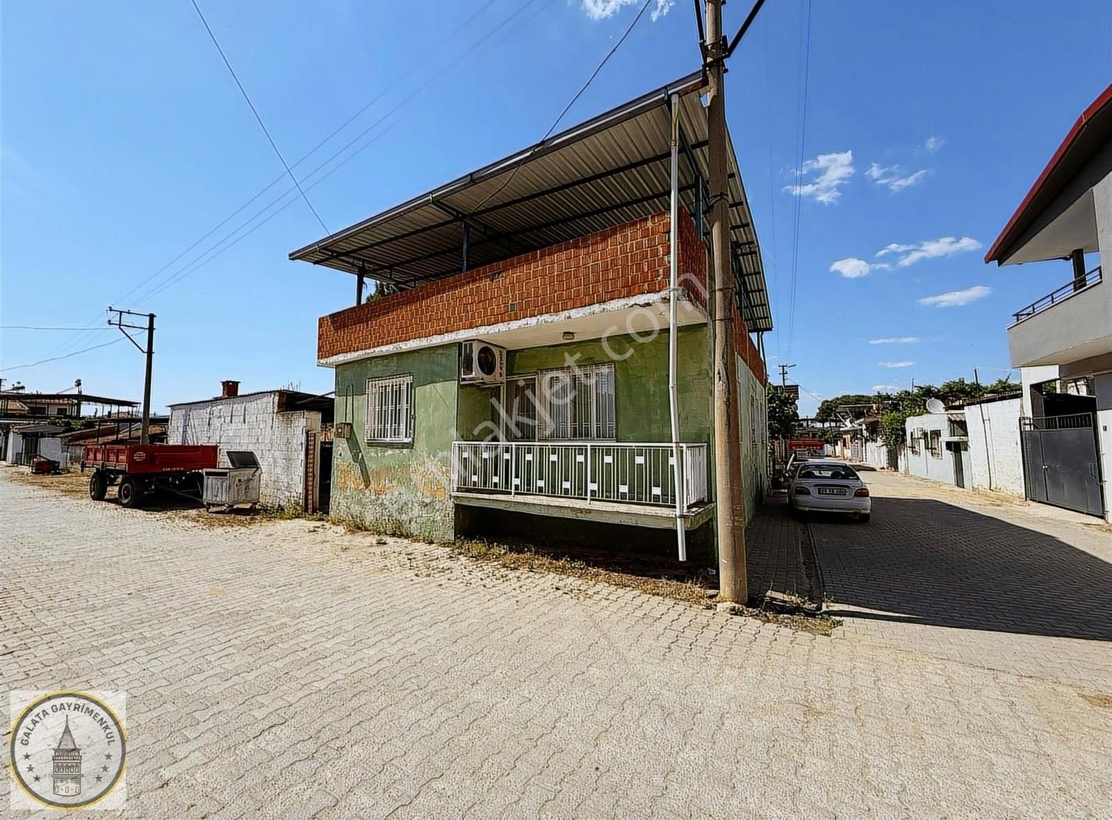 Koçarlı Bıyıklı Mah De 407 M² 3+1 Müstakil Köy Evi Ve Arsa