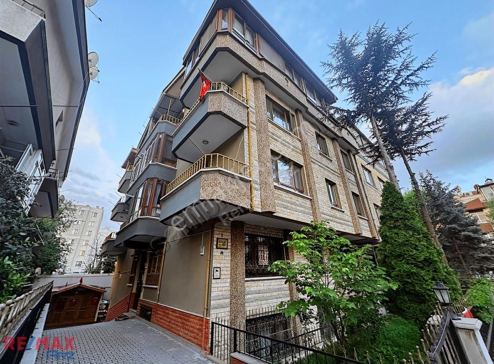 Varlık Mahallesı 2+1 Ara Katta Satılık Daıre
