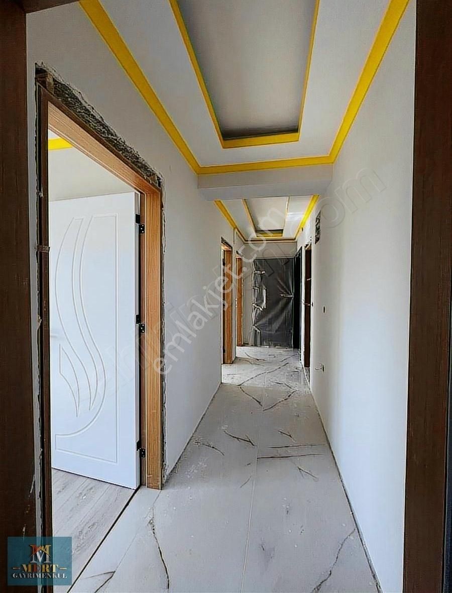 Ayvacık Merkezde Geniş Balkonlu 2+1 Daire