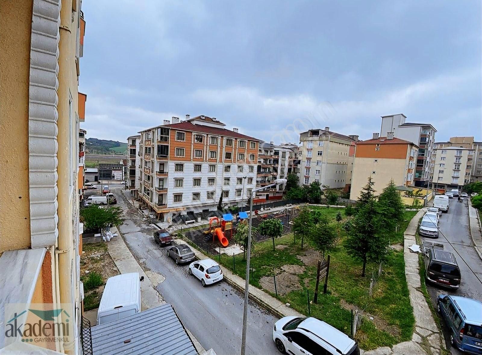 Çerkezköy Fevzi Paşa Mahallesi Paşa Hotelin Yanı 2+1 Satılık