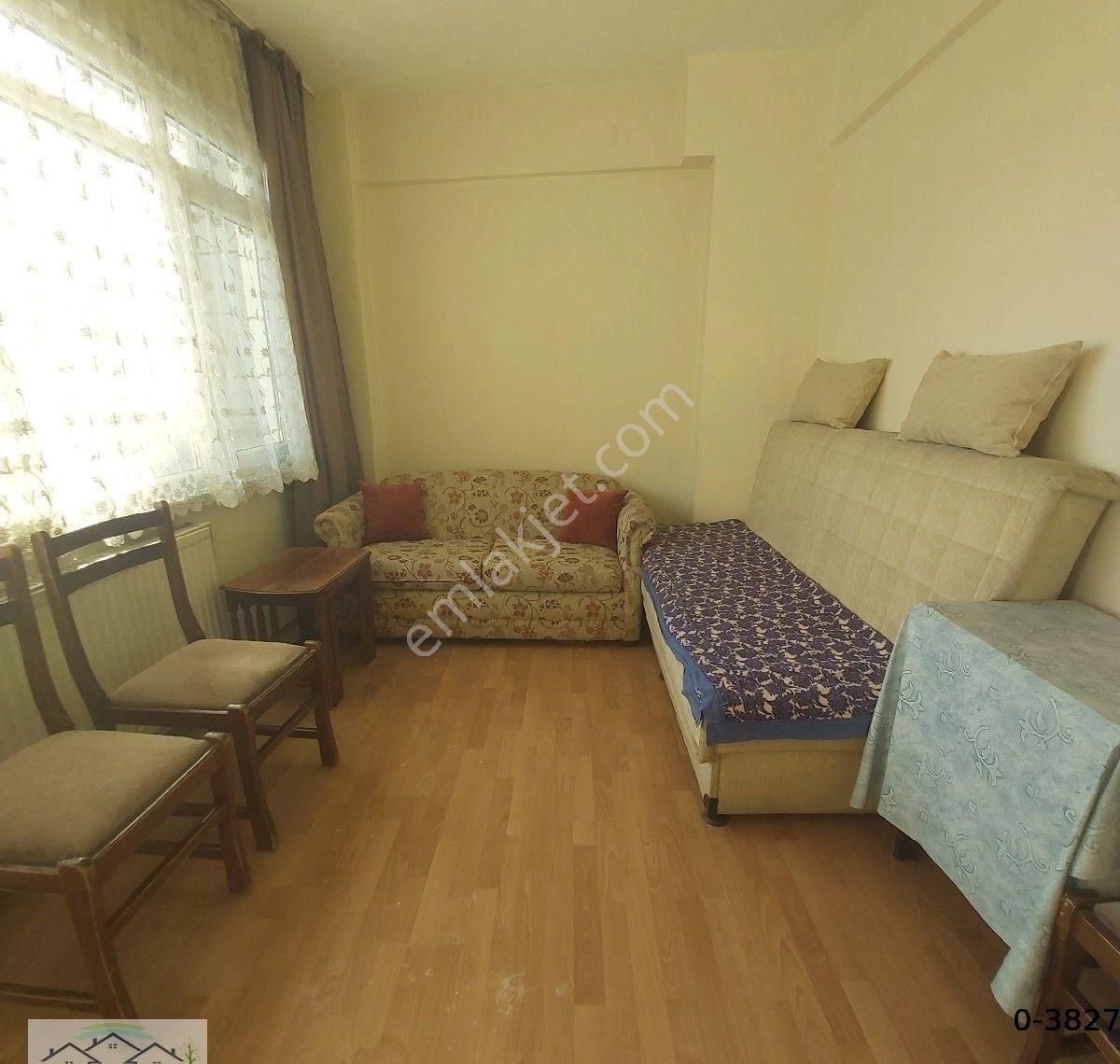 Beyoğlu Kasımpaşa Kulaksız Meydanında 2+1 Doğalgazlı Daire