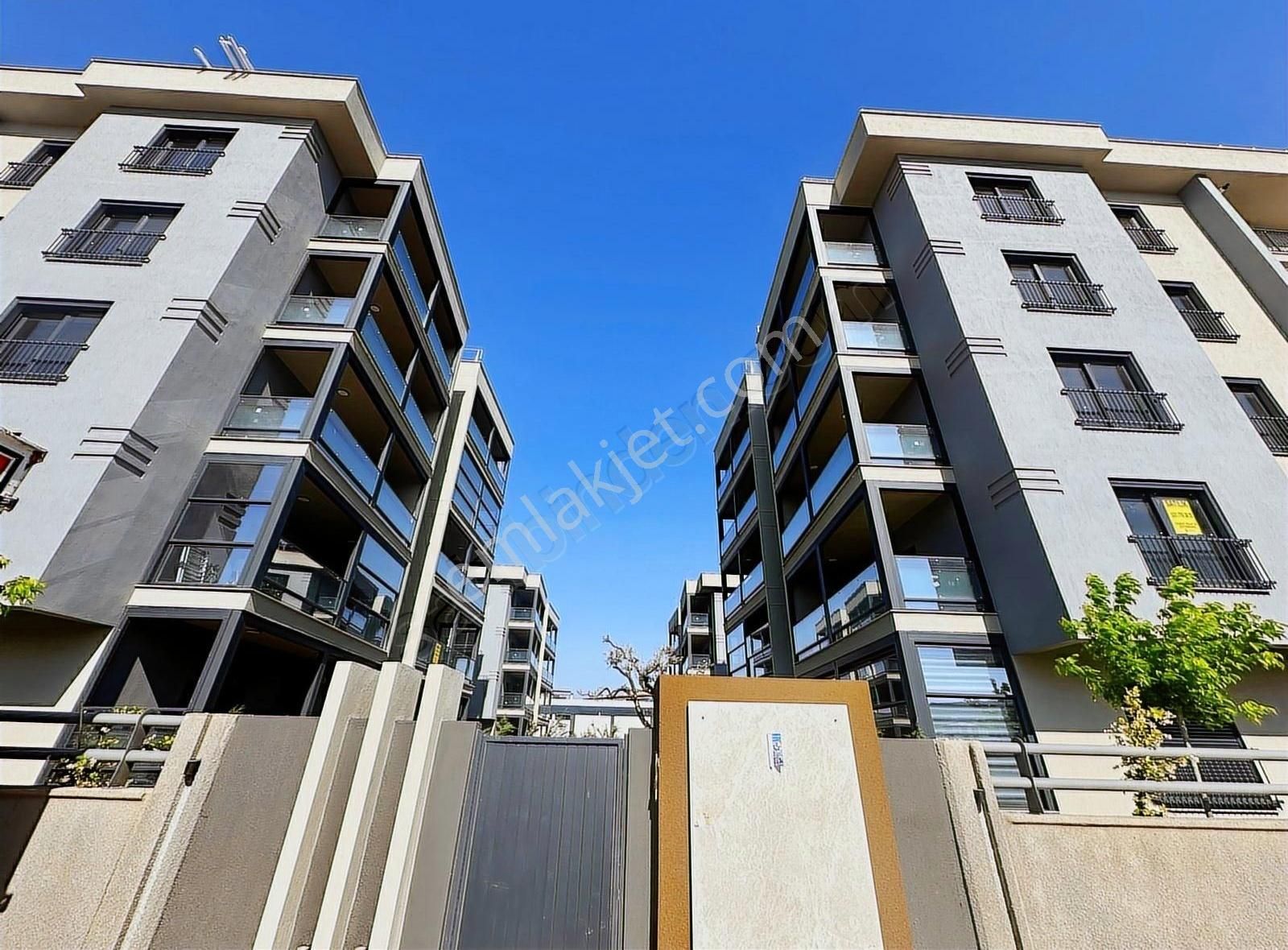 Capital Emlak'tan Havuzlu Site İçerisinde Satılık Ultra Lüks 3+1