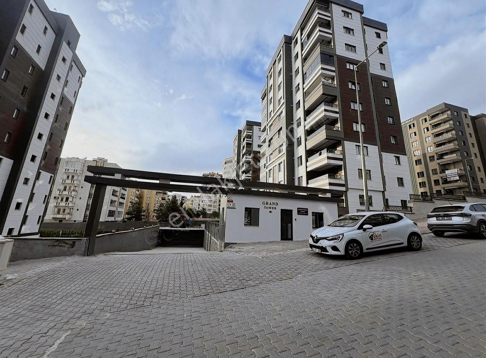 Aksa Emlaktan Satılık 4+1 Ultra Lüks Daire