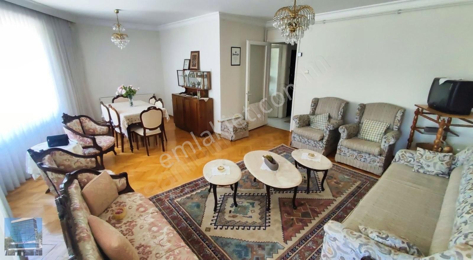 Karşıyaka Çarşı Yakını Sahile 50 M Kiralık Eşyalı 3+1 Daire