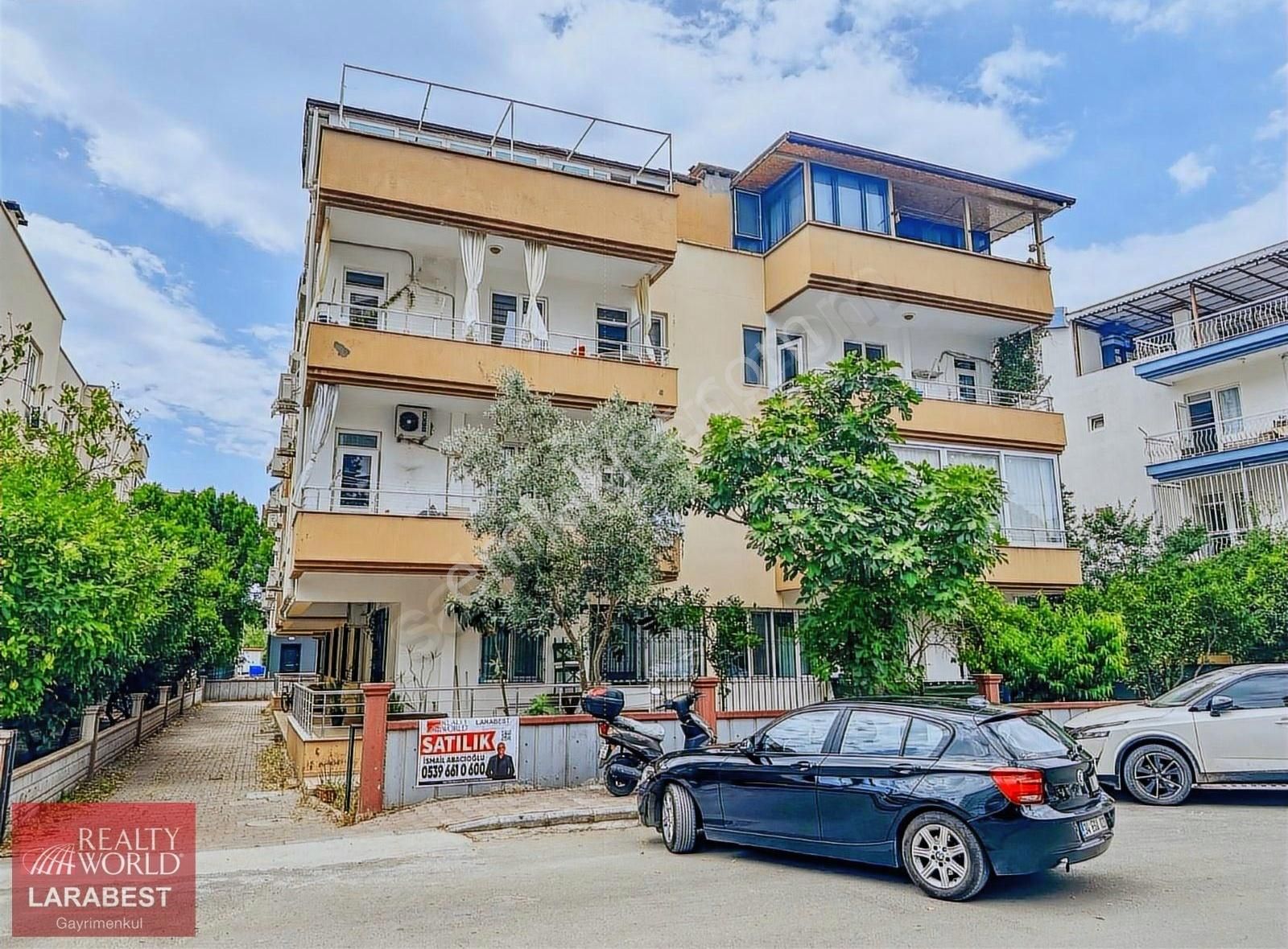 Güzeloba'da Satılık 2+1 Bahçe Katı