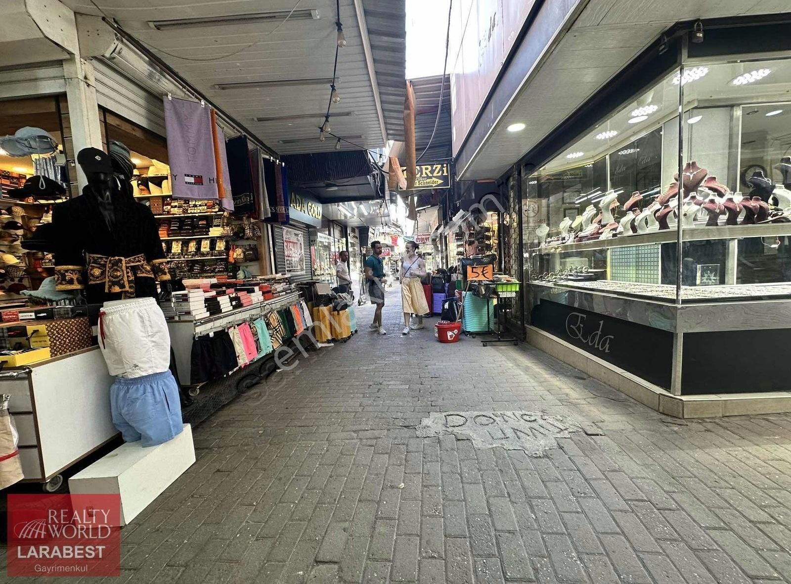 Antalya Saat Kulesi Karşısı Kuyumcular Çarşısı'nda Dükkan