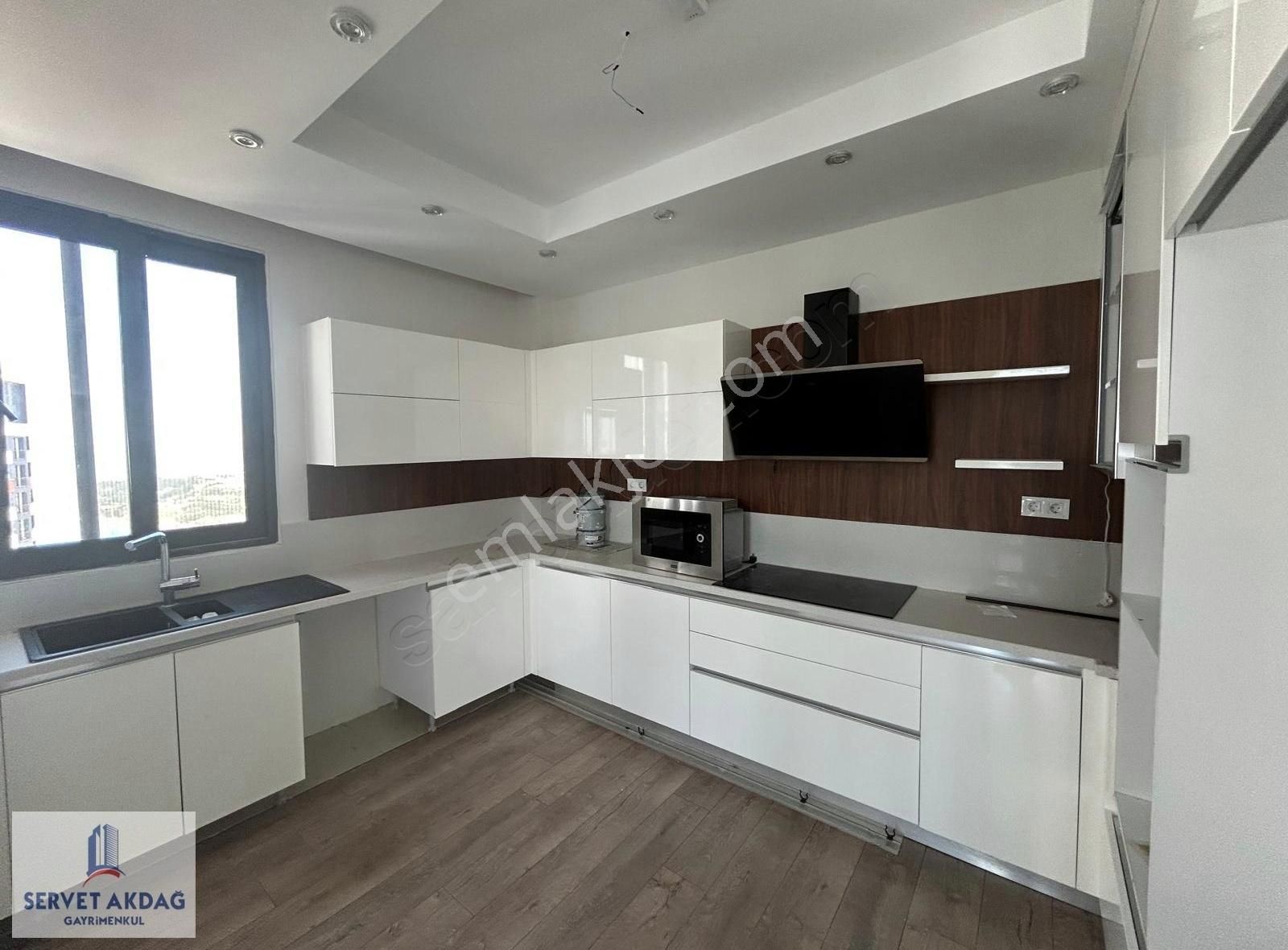 Sarıçam Menekşede Sosyal Donatılı 3+1 Kiralık Daire