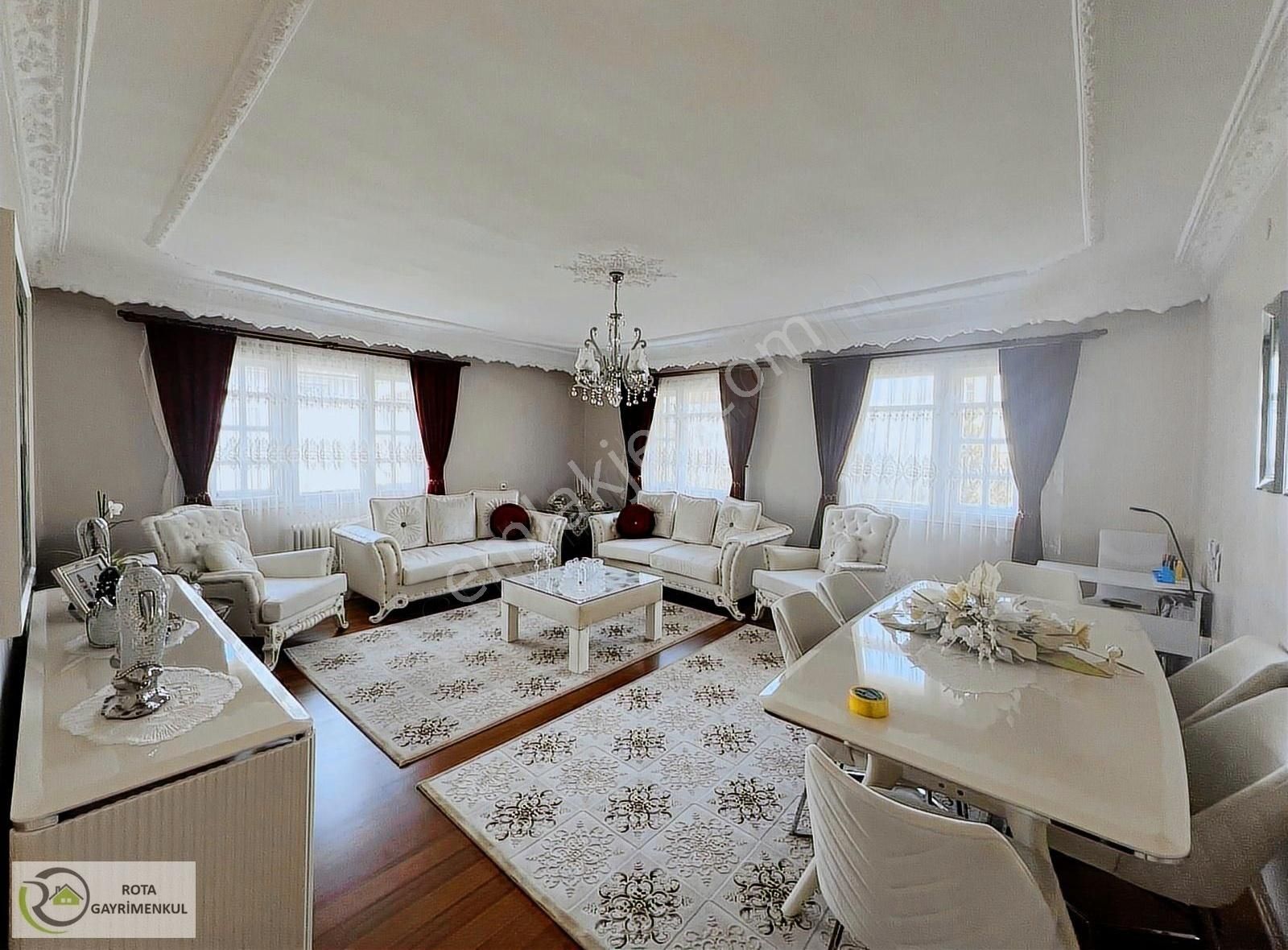Rota'dan Kayakyolu Satılık 3+1 Daire