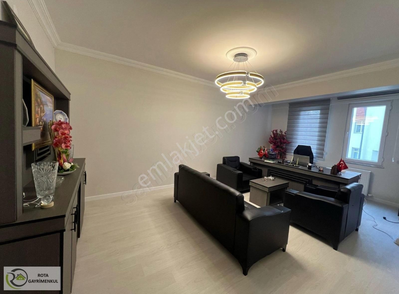 Rota Gm'den Buhara Plaza'da 2+1 Kiralık Ofis&işyeri