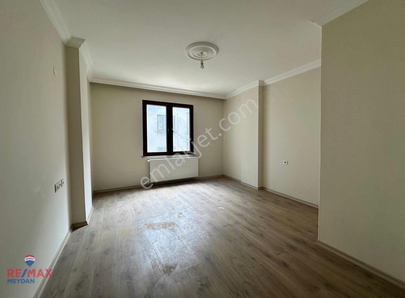 Meydanda 2+1 Kiralık Daire /ofis