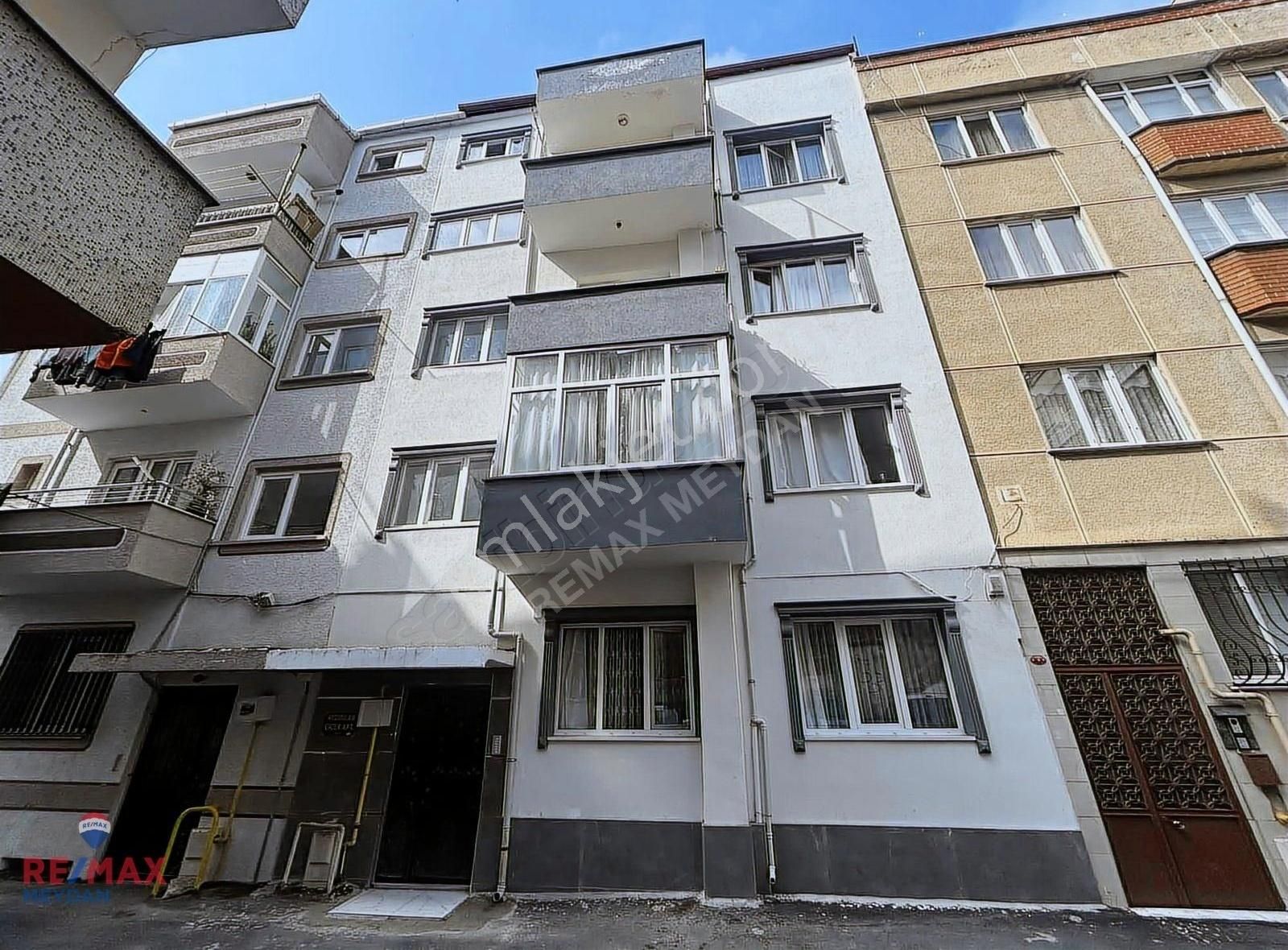 Valiliğin Hemen Alt Sokağında Yüksek Kira Getirili 2+1 Daire