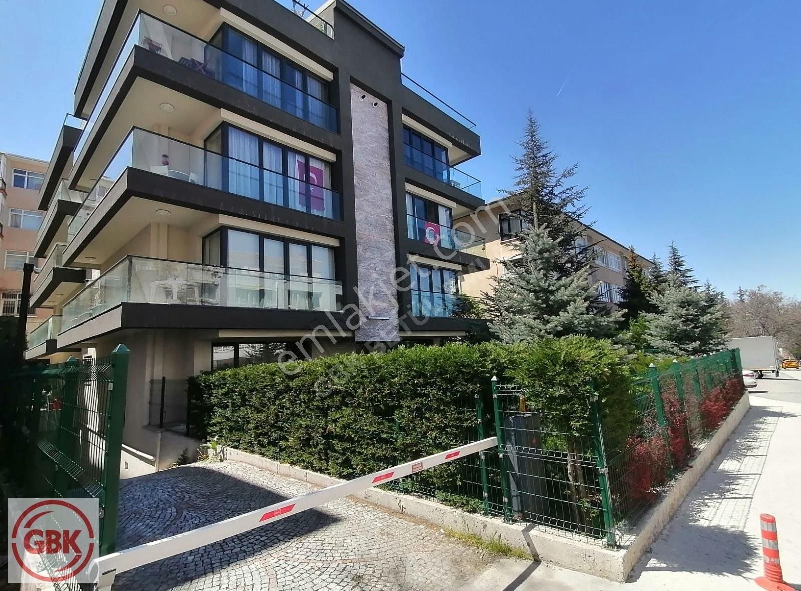 Hilton Sharaton Oteli Arkası Kennedy Cd 3.kat 2+1 Dublex 140 M2