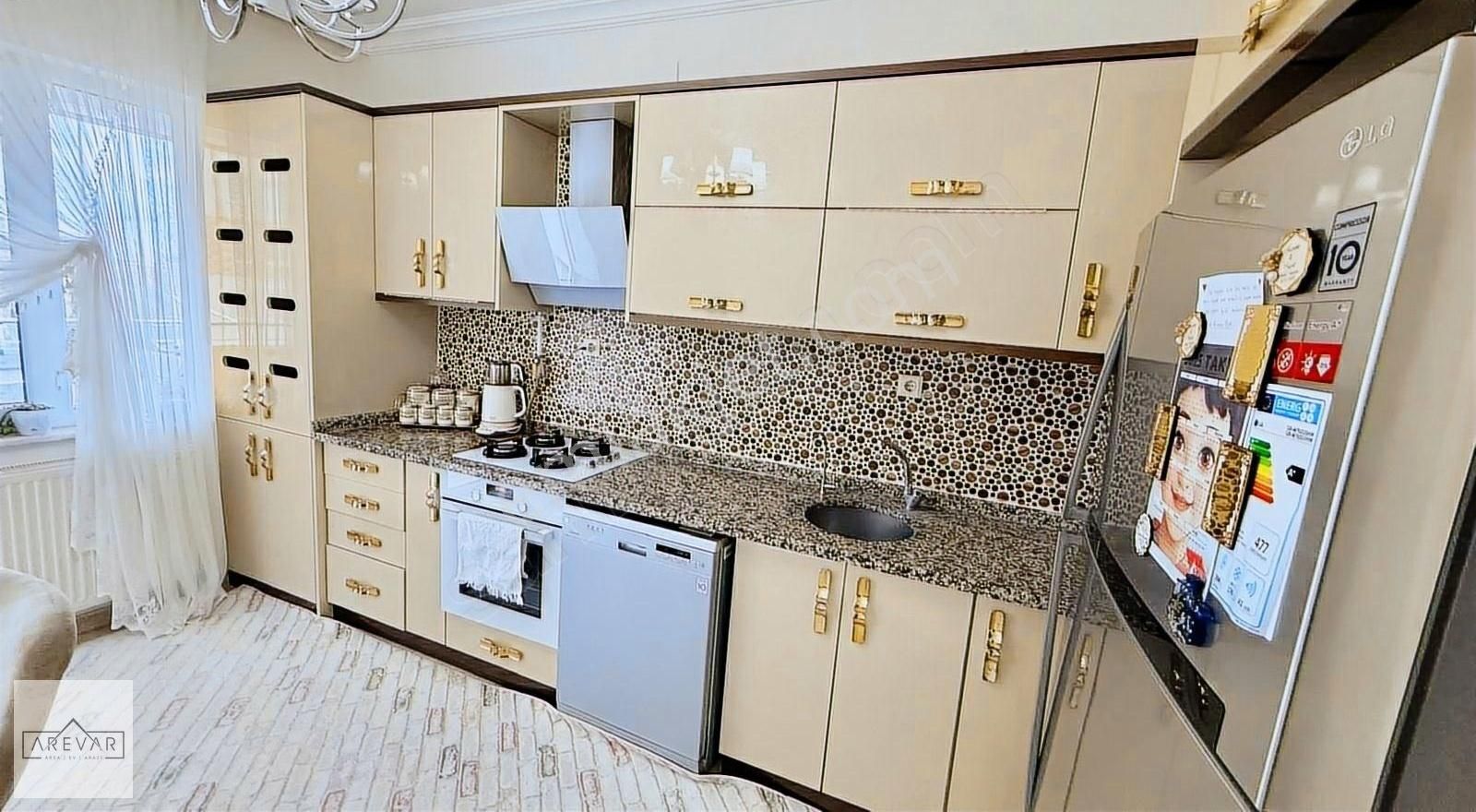 Arevar'dan Beştepe'de Satılık Geniş 3+1 Daire