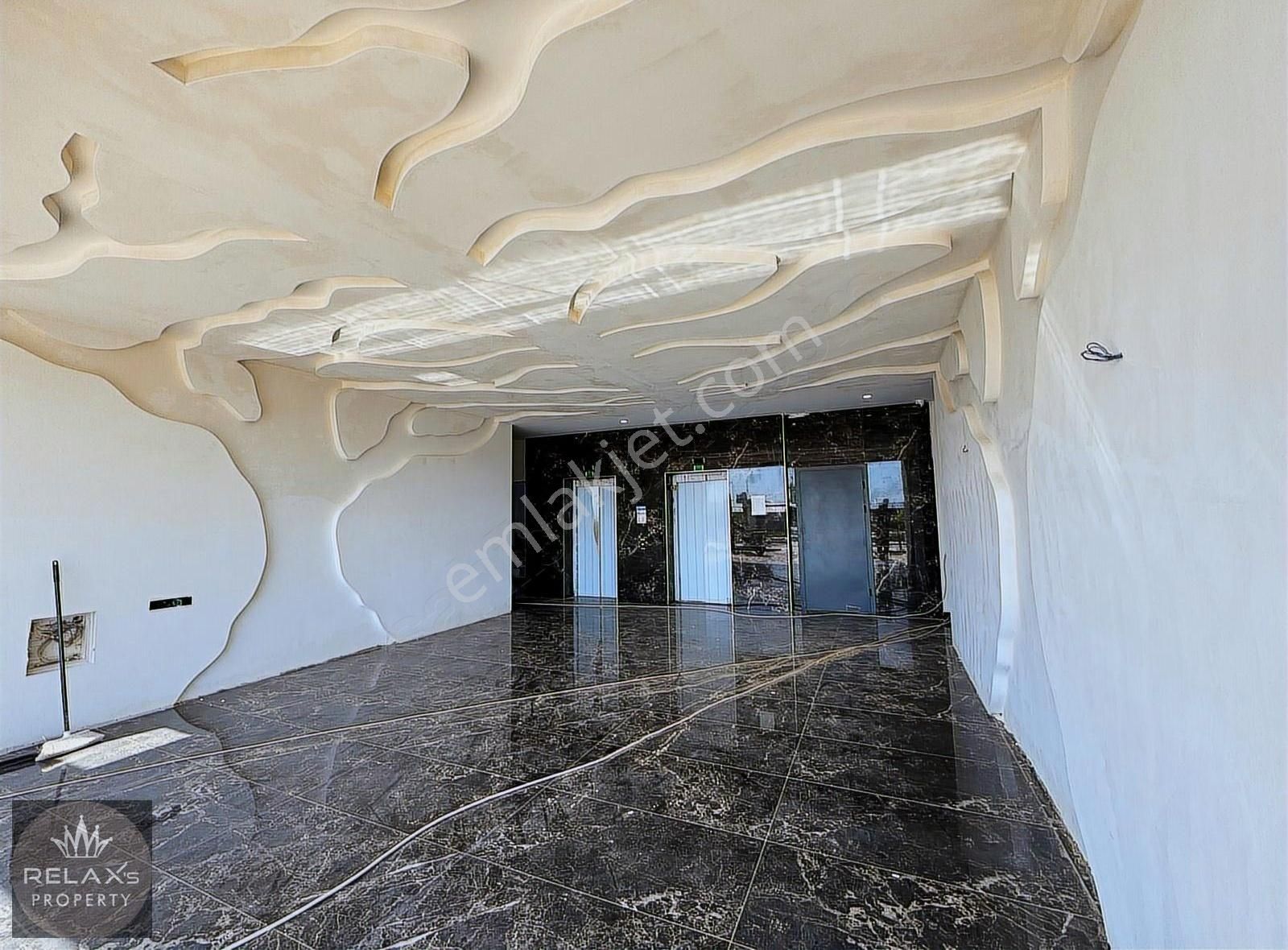 Deniz Manzaralı Lüx Site İçerisnde 1+1 Satılık Dairemiz