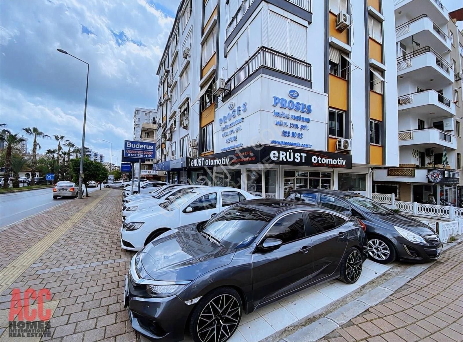 Acc Homes'tan Burhanettin Onat Cadde Üstü Çift Cephe Köşe Dükkan