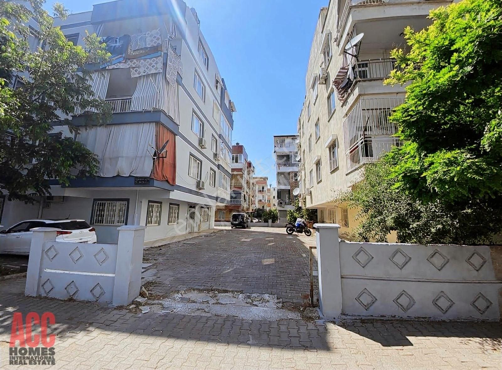 Muratpaşa Konuksever'de Merkezi Konumlu D. Gazlı Geniş 3+1 Daire
