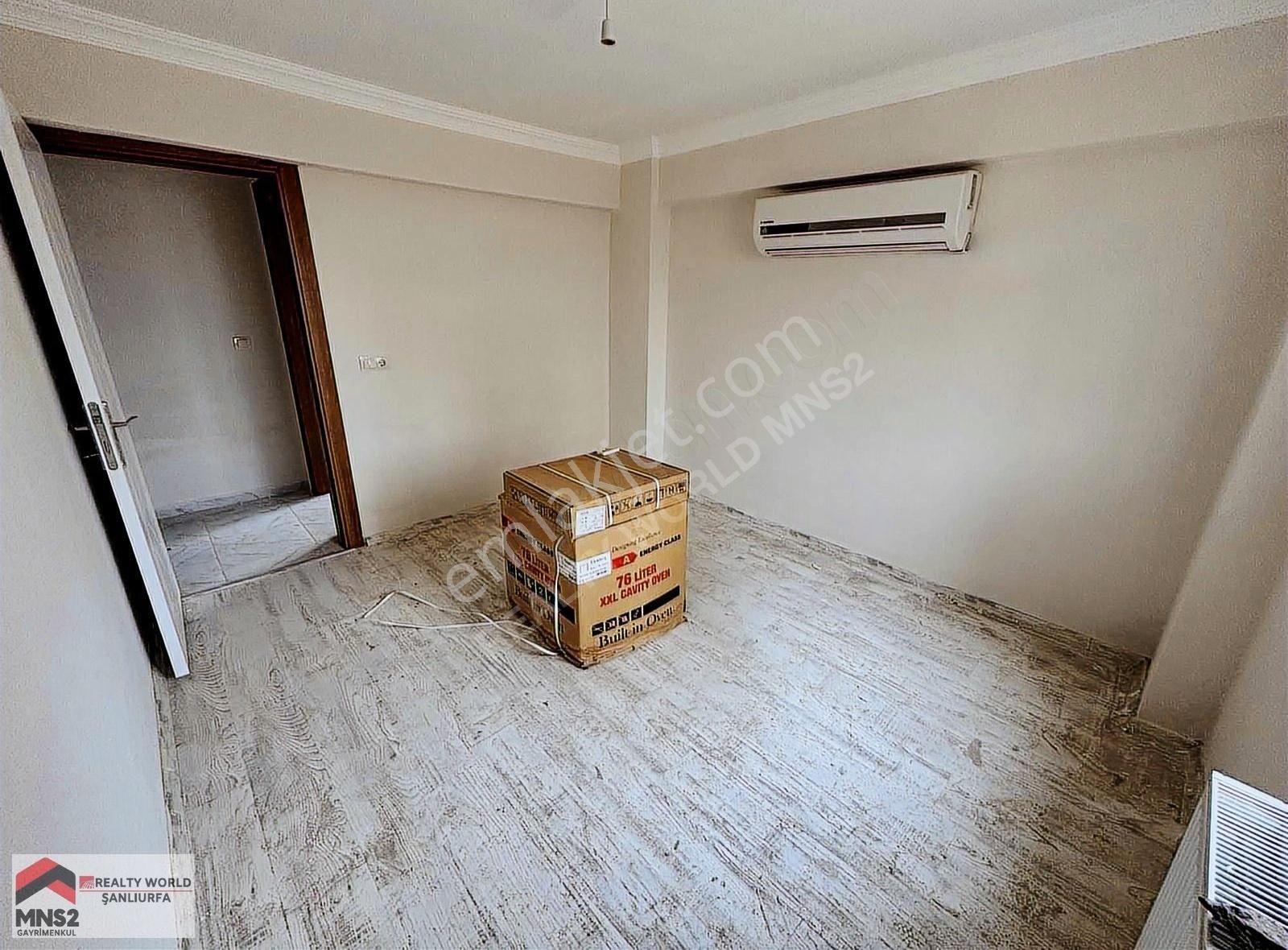 Realty World Mns2 İlhan Ünaydan 2+1 Giriş Kat Fırsat Daire