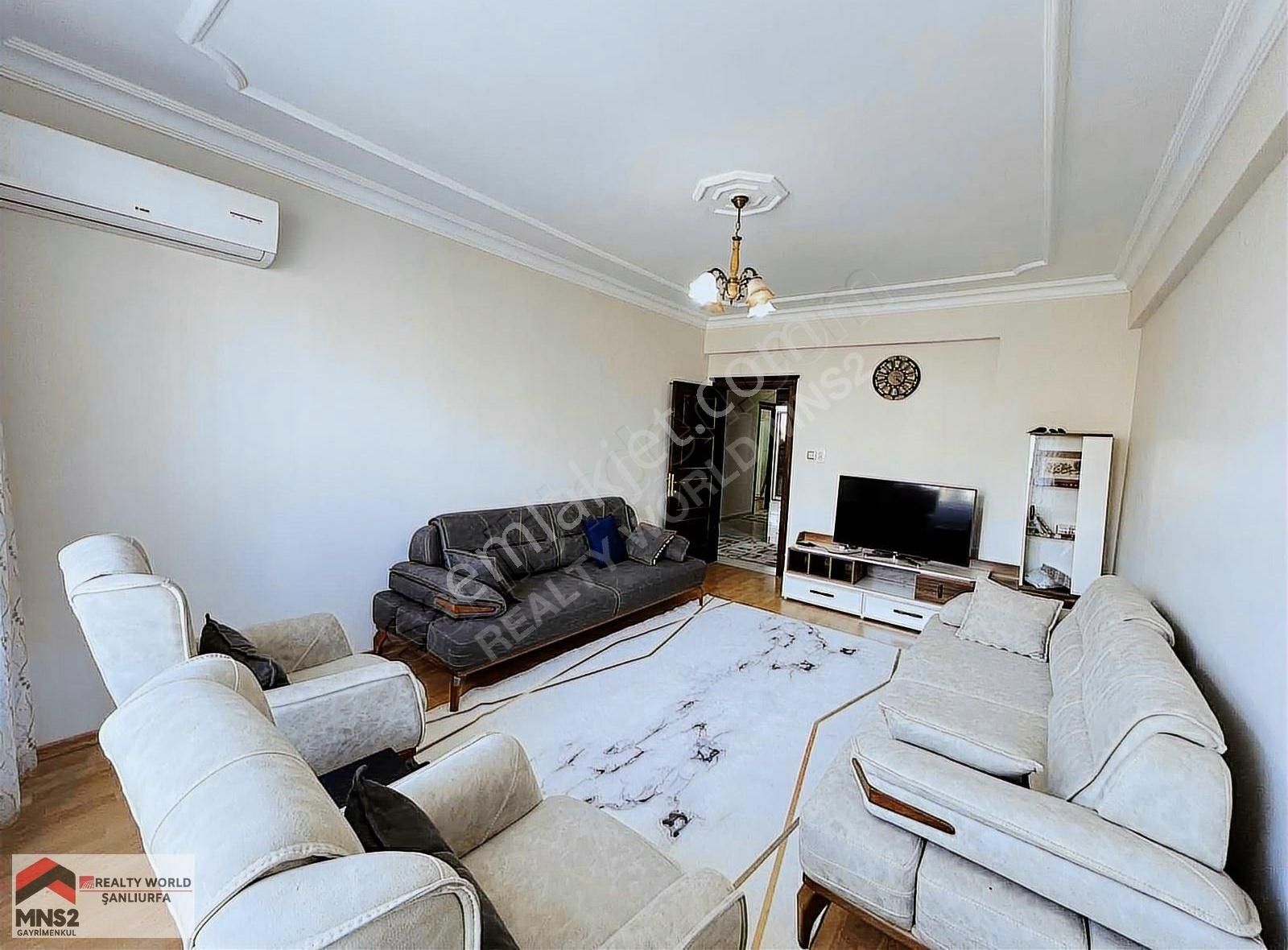 Realtyworld Şahin Öncelden Geniş 4+1 Site İçerisi