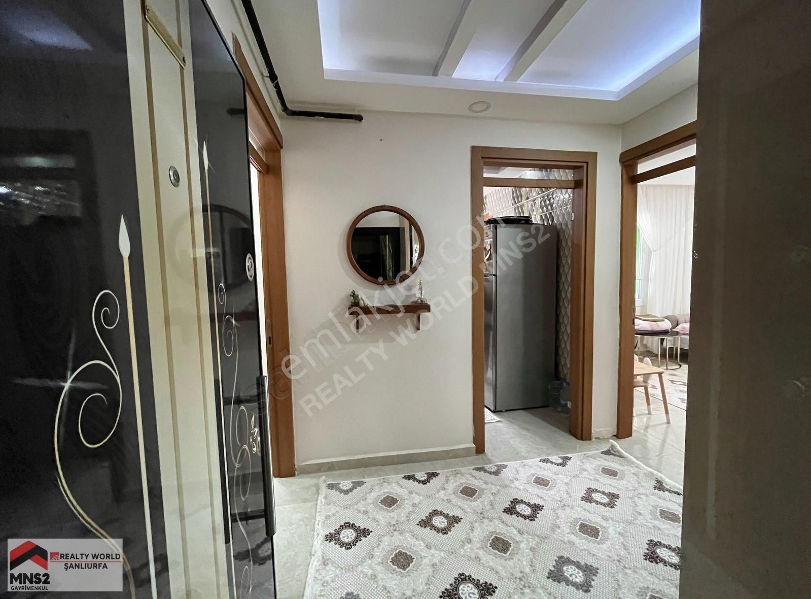 Realty World Mns2 Şanmed Hastanesi Arkasında 2+1 Ara Kat Daire