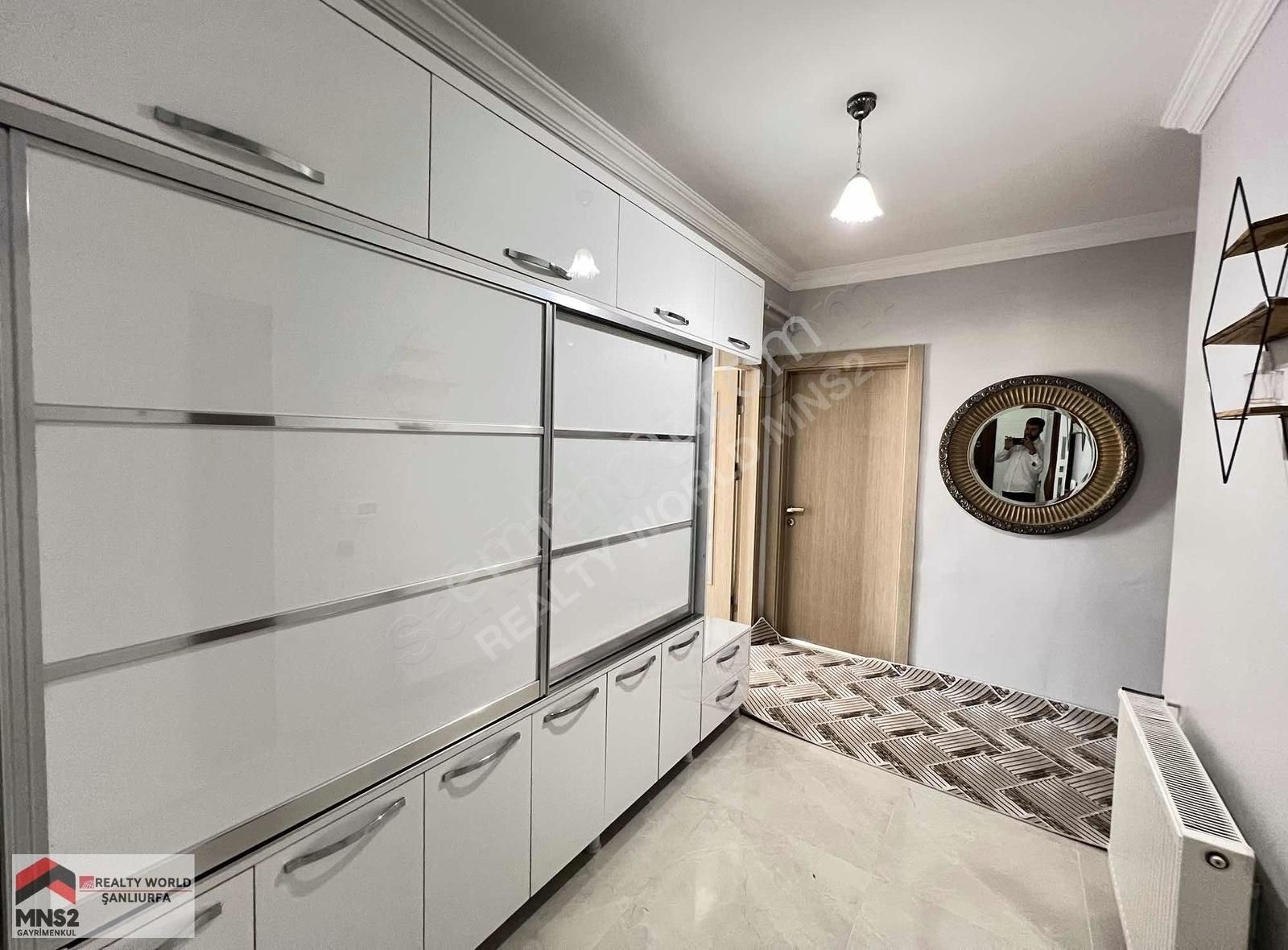 Realtyworld Şahin Öncelden Muhteşem Konumda Bakınlı 2+1