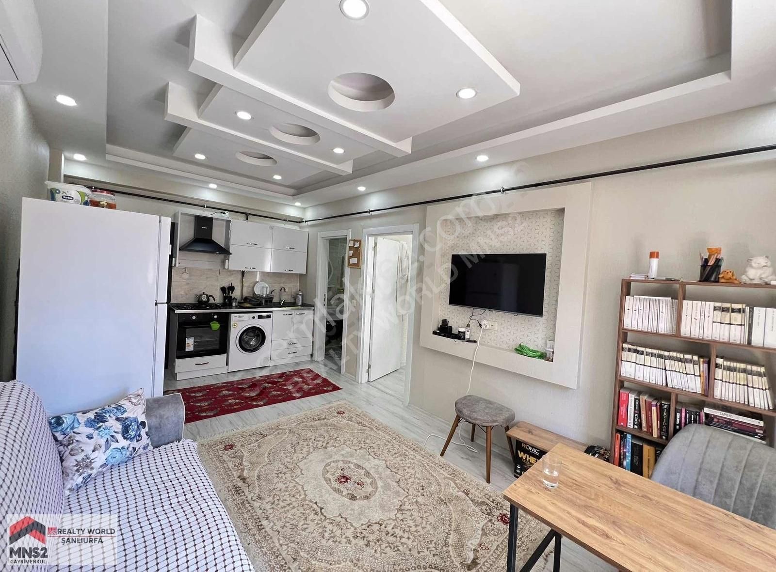 Realtyworld Şahin Öncelden Muhteşem Konumda Eşyasız 1+1 Daire