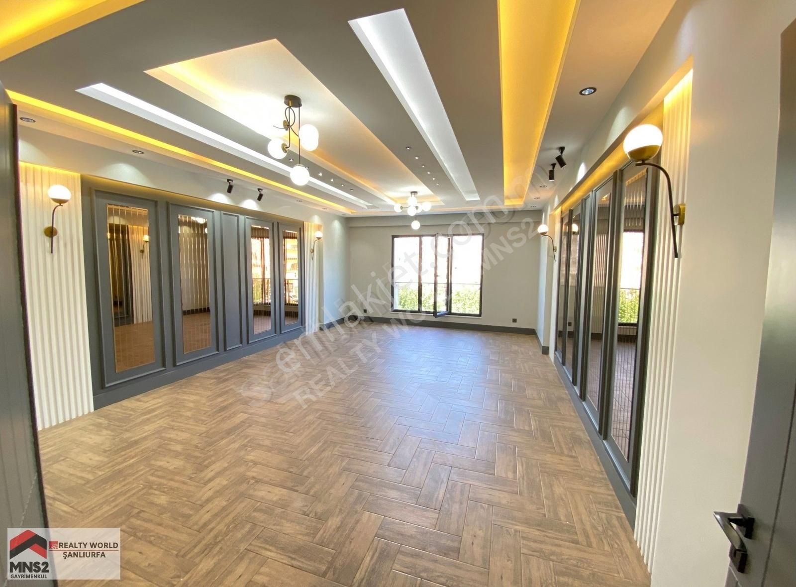 Realty World Mns2 Gayrimekul Gökhan Nice'den Lüx Daire