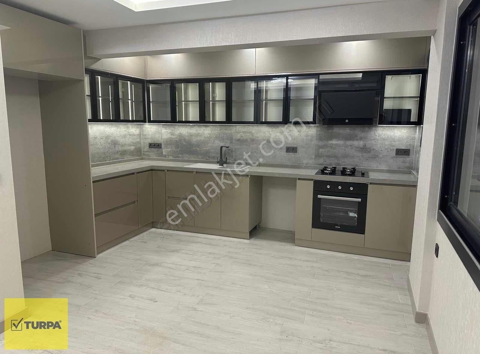 Turpa Balçovadan İçi Yapılı 3+1 Satılık Daire