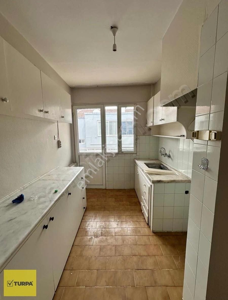 Turpa Balçova'dan Çift Cephe Geniş Ferah 3+1 Jeotermalli Kiralık