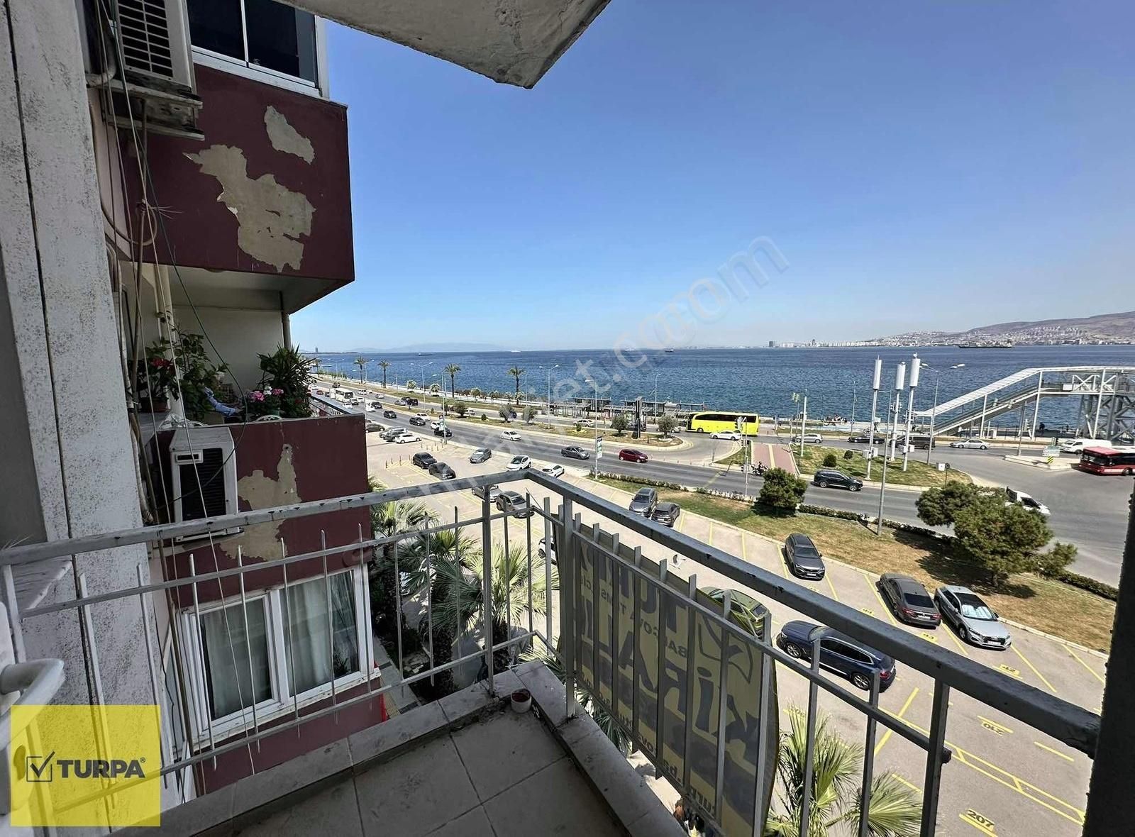 Turpa Balçovadan Kiralık 1+1 Yalı Dairesi
