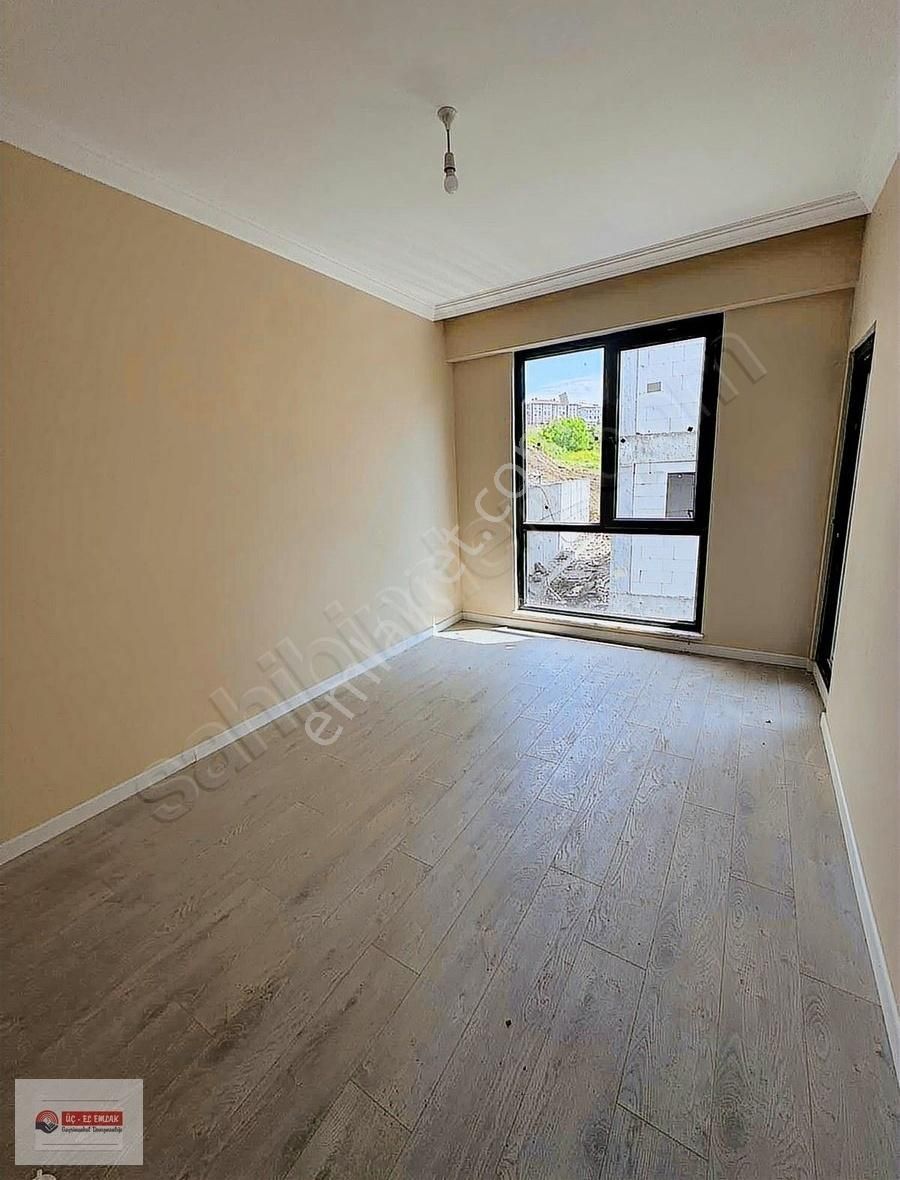 Üçel'den Adatıp Arkası Satılık 3+1 155 M2 Net Ara Kat Daire