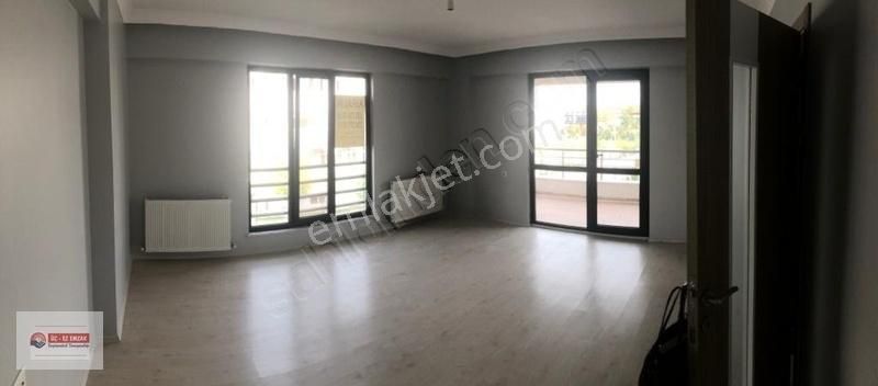 Üçelden Vatan Mah.site İçi Otoparklı Asansörlü Kiralık 3+1 Daire