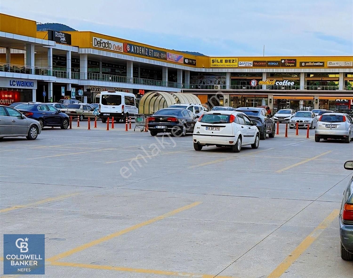 Edremit Avm De Kurumsal Devren Kiralık İş Yeri