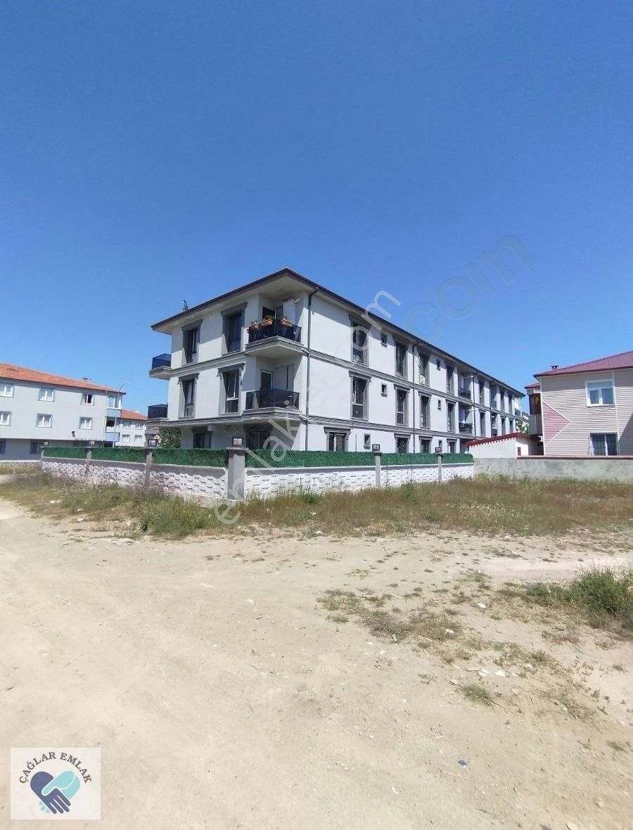 Merkezi Konumda,**sıfır**havuzlu 2+1 Fırsat Ara Kat