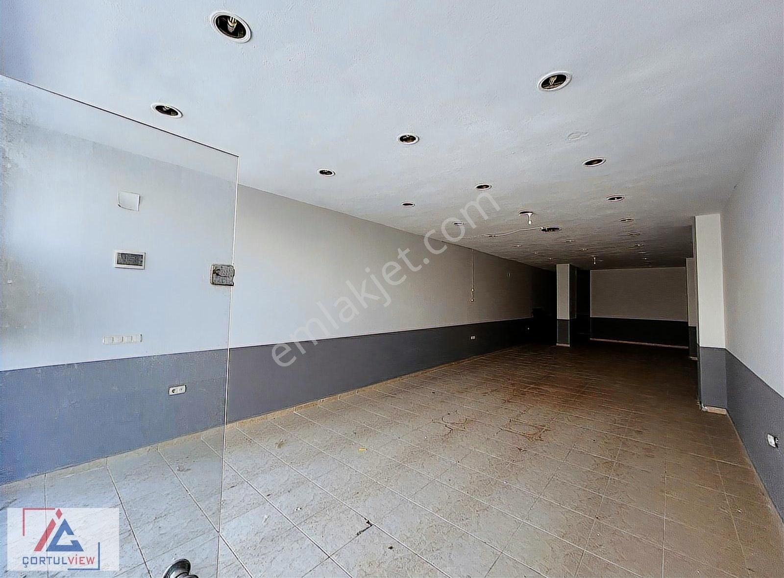 Hastane Caddesi Civarı 100 M2 Dükkan