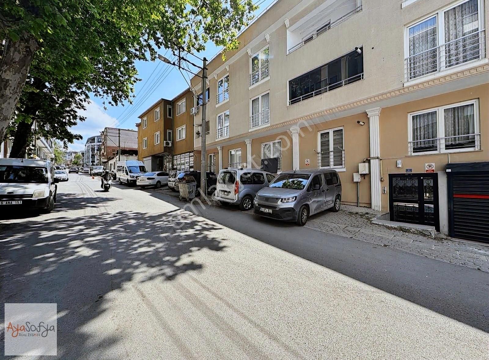 Nilüfer Fethiye De Satılık 2+1 Ayrı Mutfaklı Geniş Daire