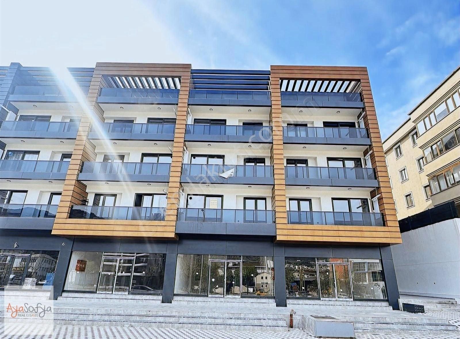 Çamlıca Ceylan Ilman Plus Projesinde Satılık 1+1 Daire