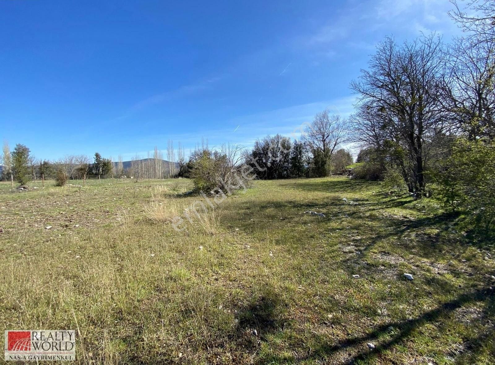 Burdur Çeltikci De 5152 M2 Satılık Tarla