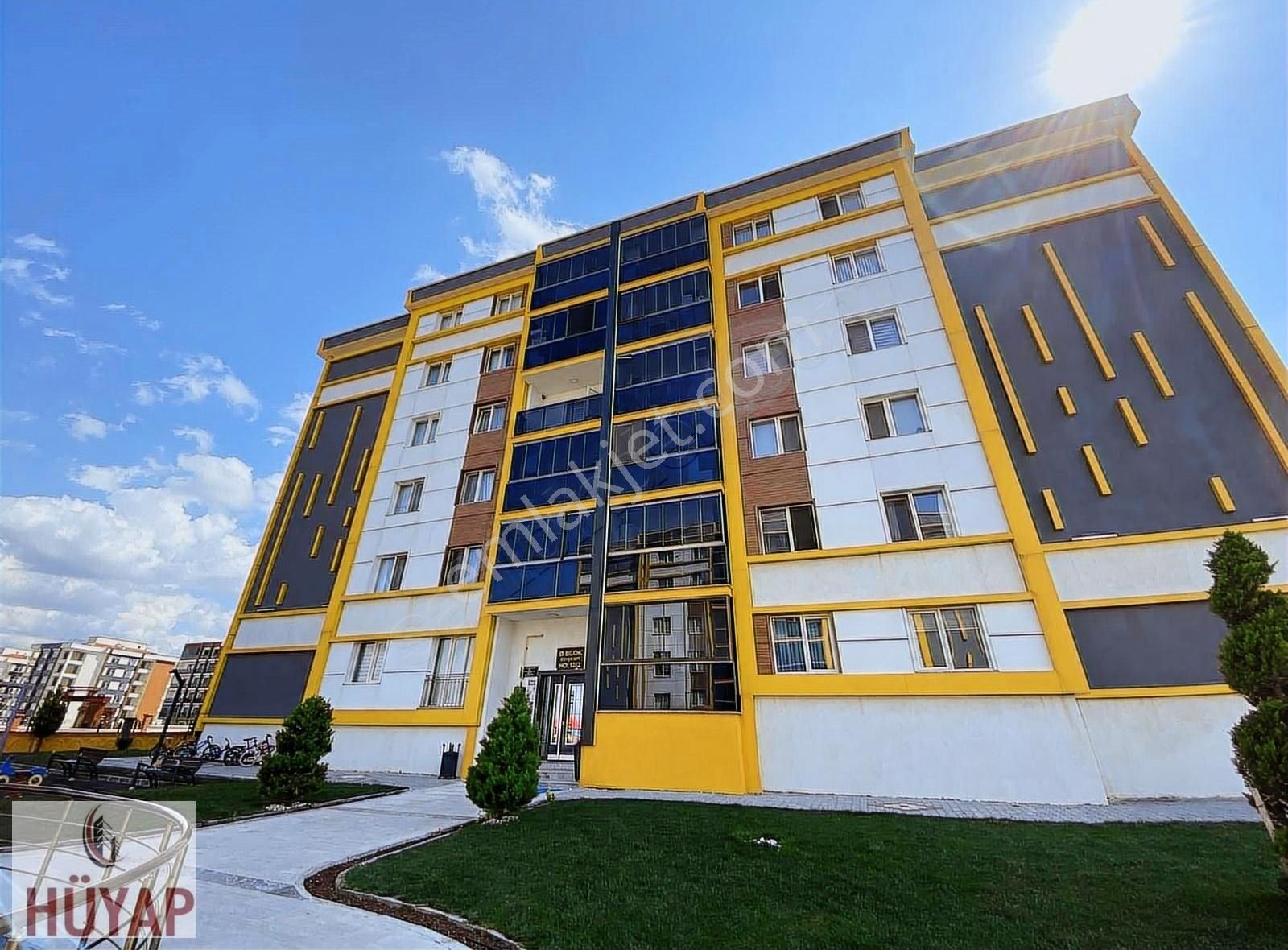 Çanakkale Merkez Bahçelievler Sitesi 11. Etap 3+1 Satılık Daire